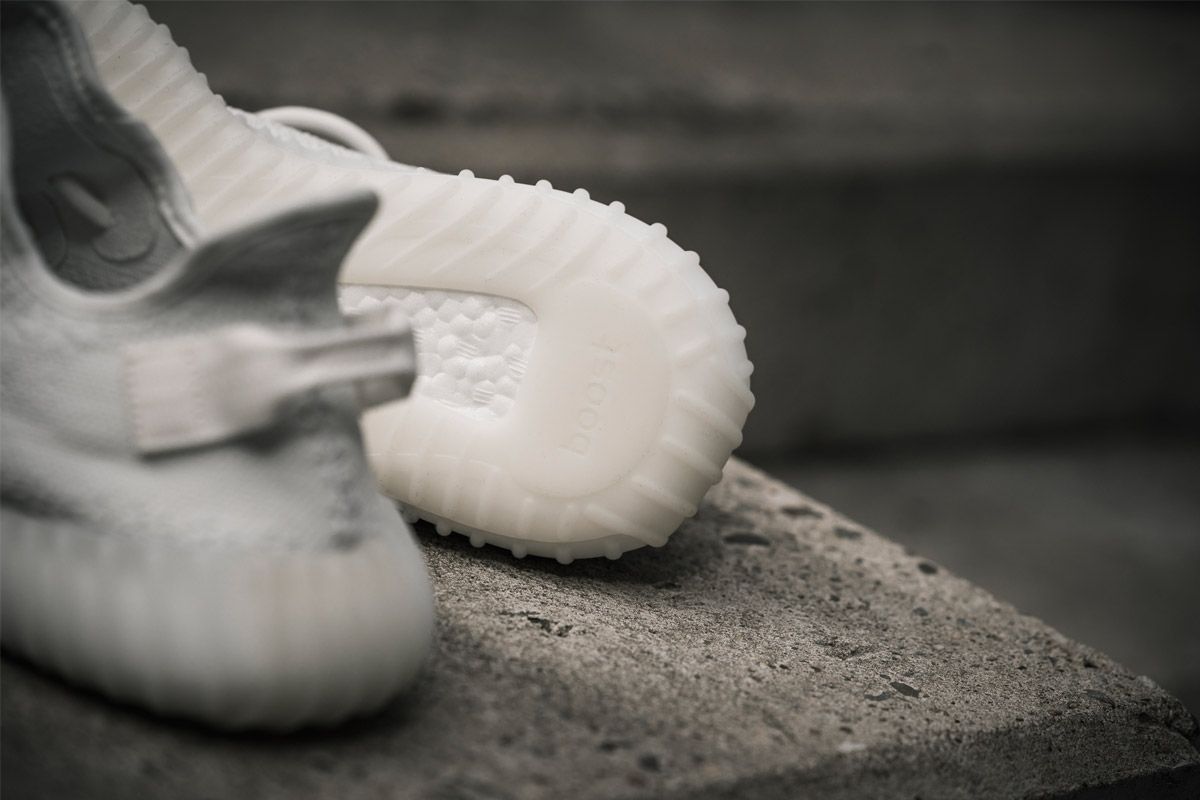 アディダス オリジナルス イージーブースト 350 V2 トリプルホワイト 11枚目