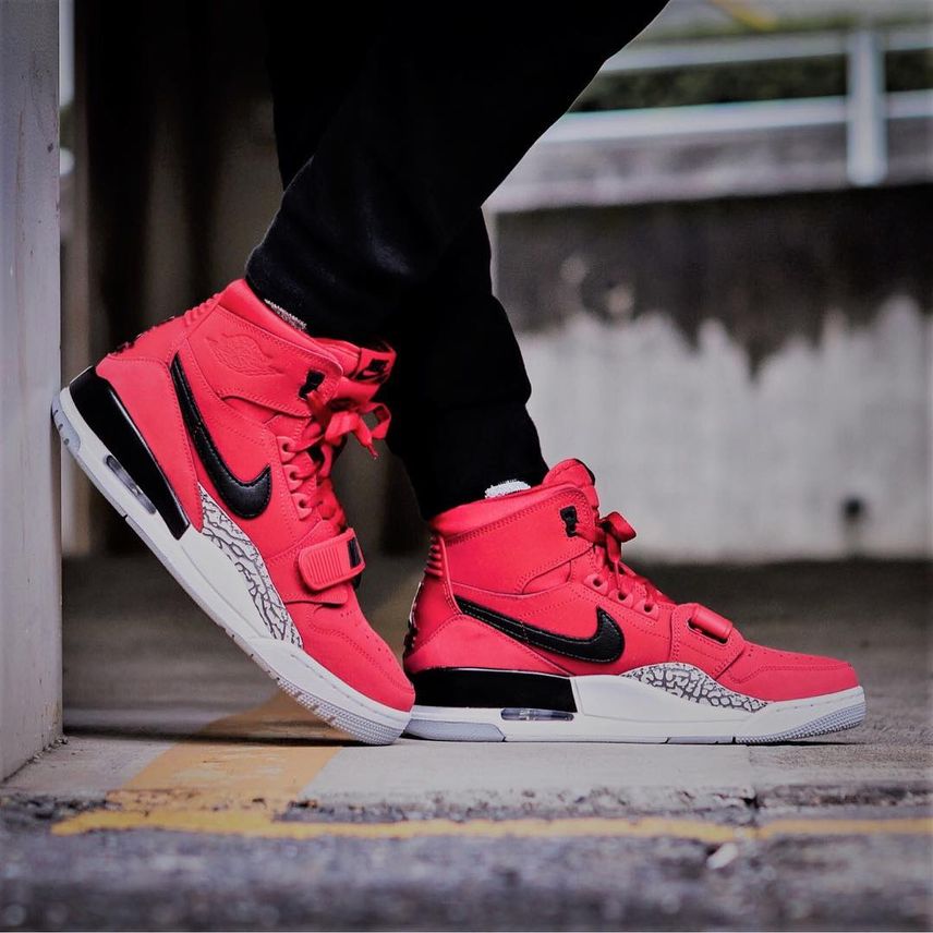 Air jordan sales legacy 312 red