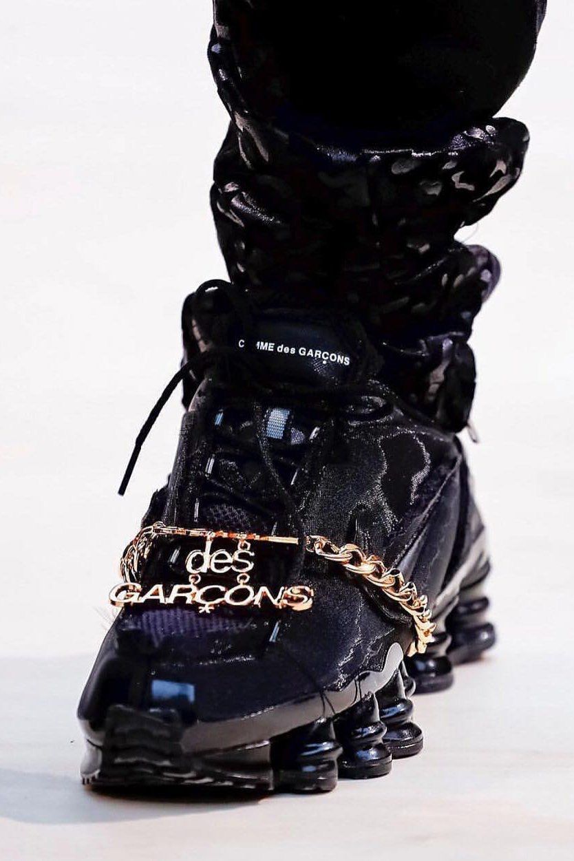 コムデギャルソン × ナイキ ショックス 2枚目