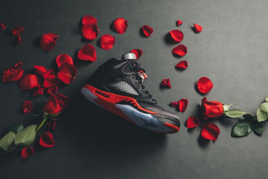 Air jordan 5 bred satin best sale
