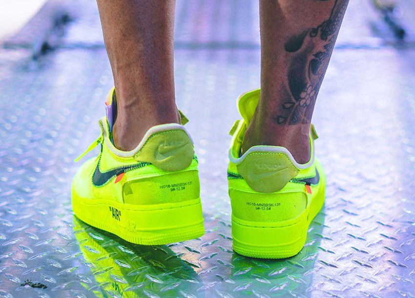【スニダンで購入可】OFF-WHITE × NIKE AIR FORCE 1 VOLT 12枚目