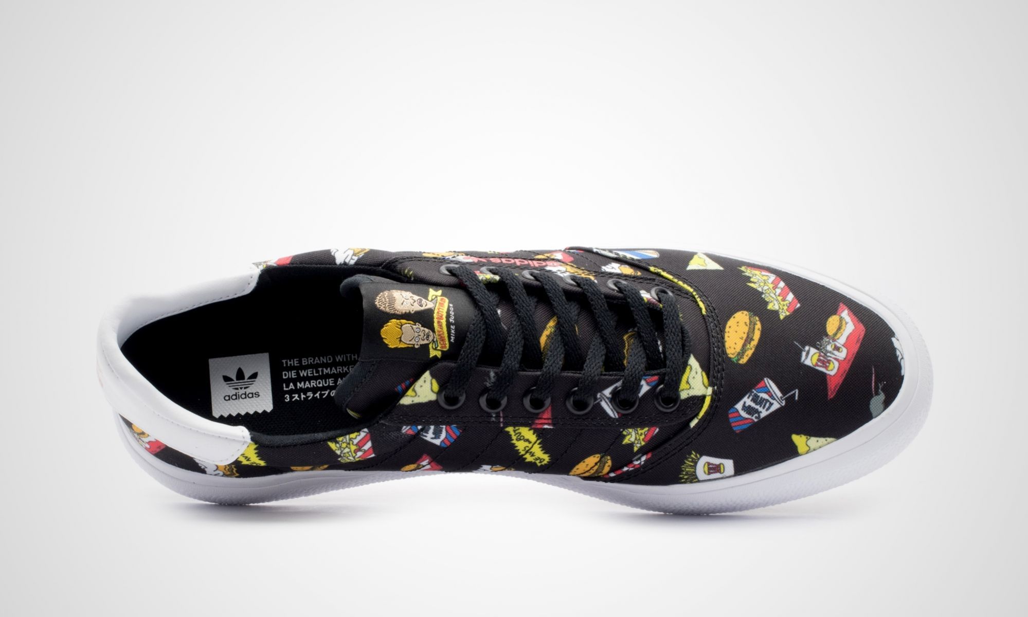 アディダス × ビーバス アンド バットヘッド 3MC 7枚目