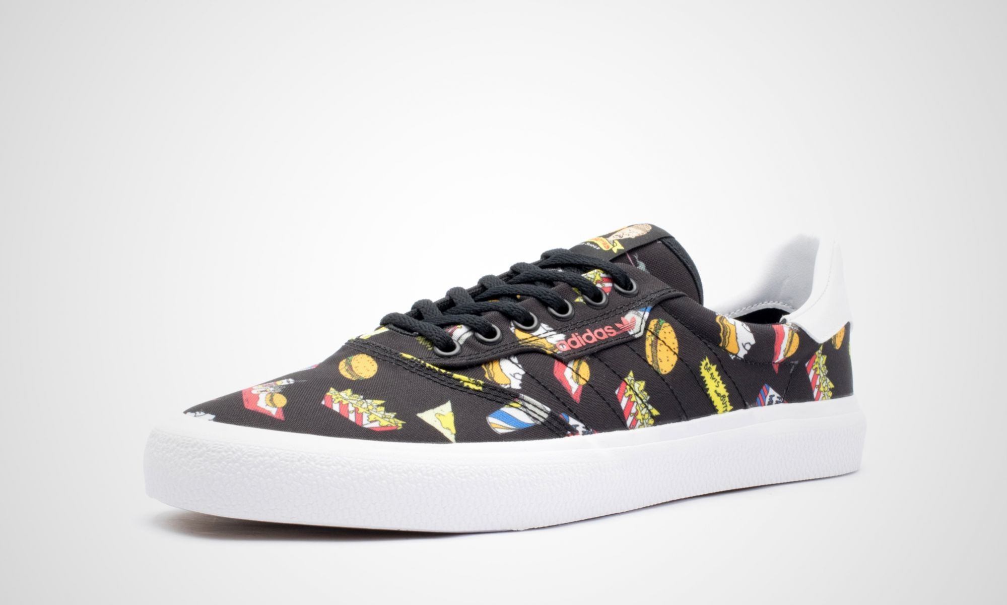 アディダス × ビーバス アンド バットヘッド 3MC 4枚目