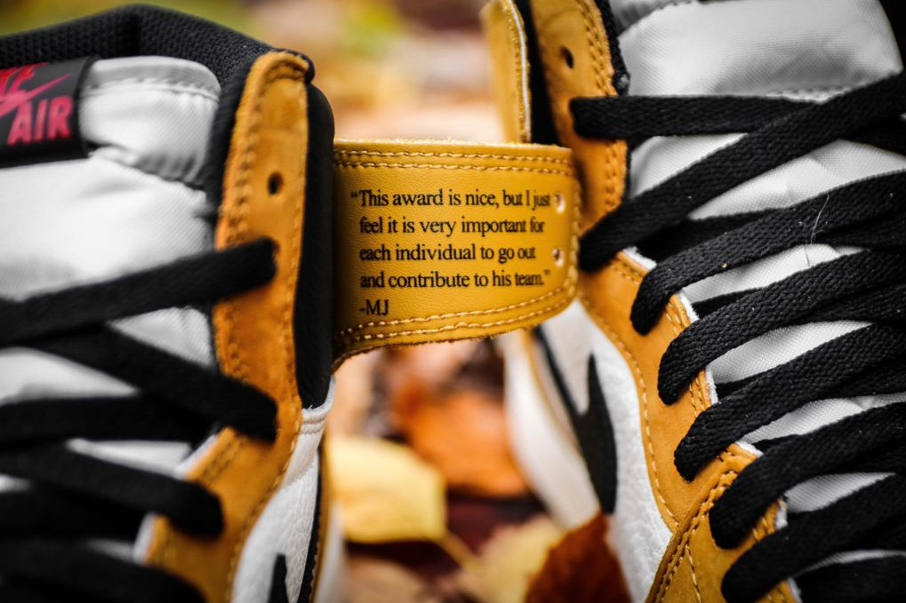ナイキ エアジョーダン1 レトロ ハイ OG ルーキー オブ ザ イヤー 4枚目