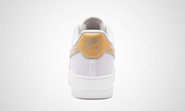 【スニダンで購入可】NIKE WMNS AIR FORCE 1 '07 "METALLIC SWOOSH PACK" 10枚目