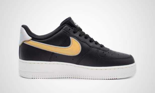 【スニダンで購入可】NIKE WMNS AIR FORCE 1 '07 "METALLIC SWOOSH PACK" 14枚目