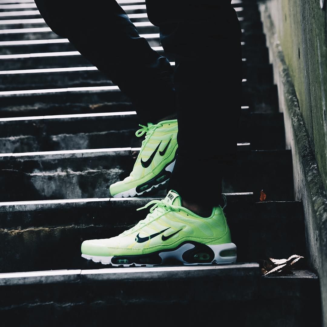 ナイキ エアマックスプラス PRM 全2色 3枚目