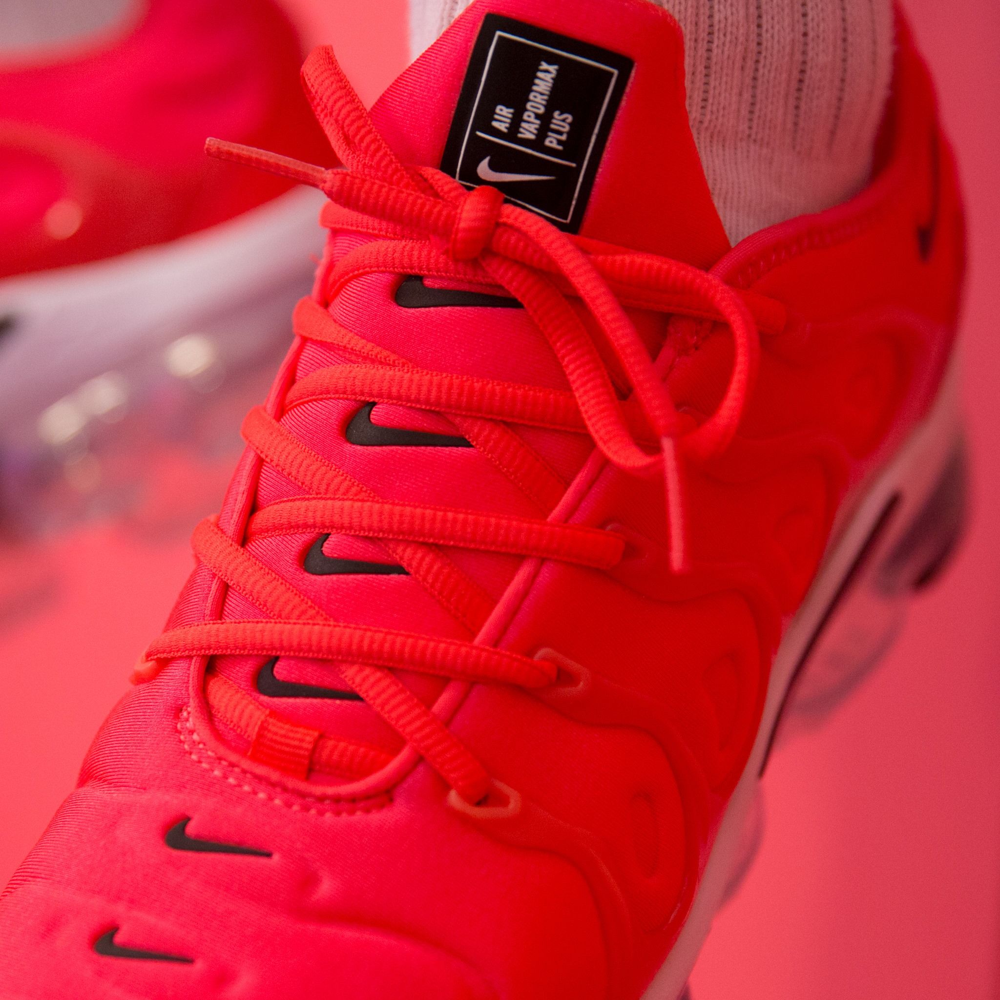 ナイキ エアヴェイパーマックスプラス 全2色 3枚目