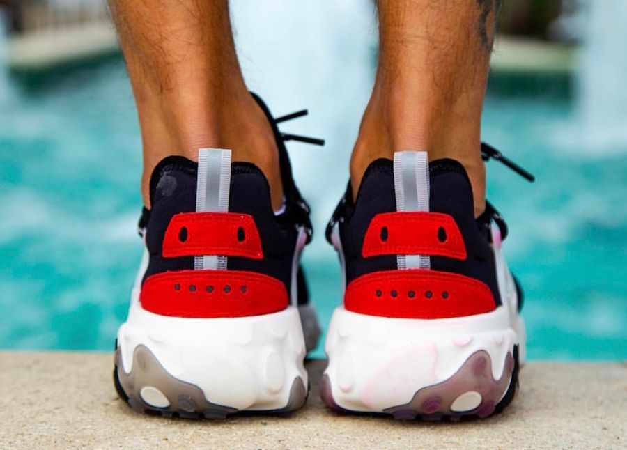 ナイキ プレスト リアクト 4枚目