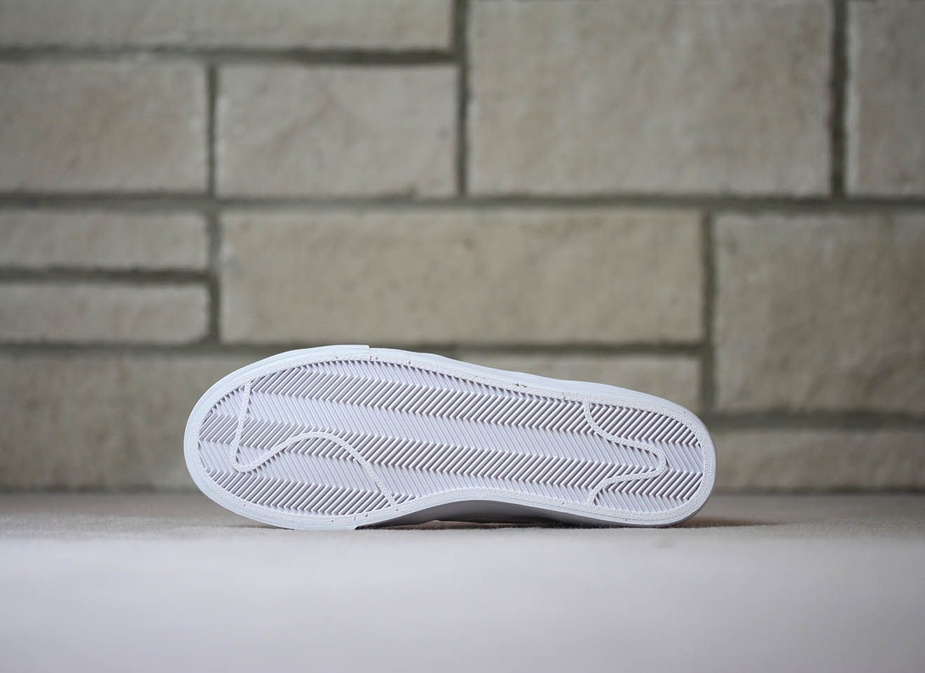 ナイキ ブレーザー ロイヤル QS "トリプルホワイト" 12枚目