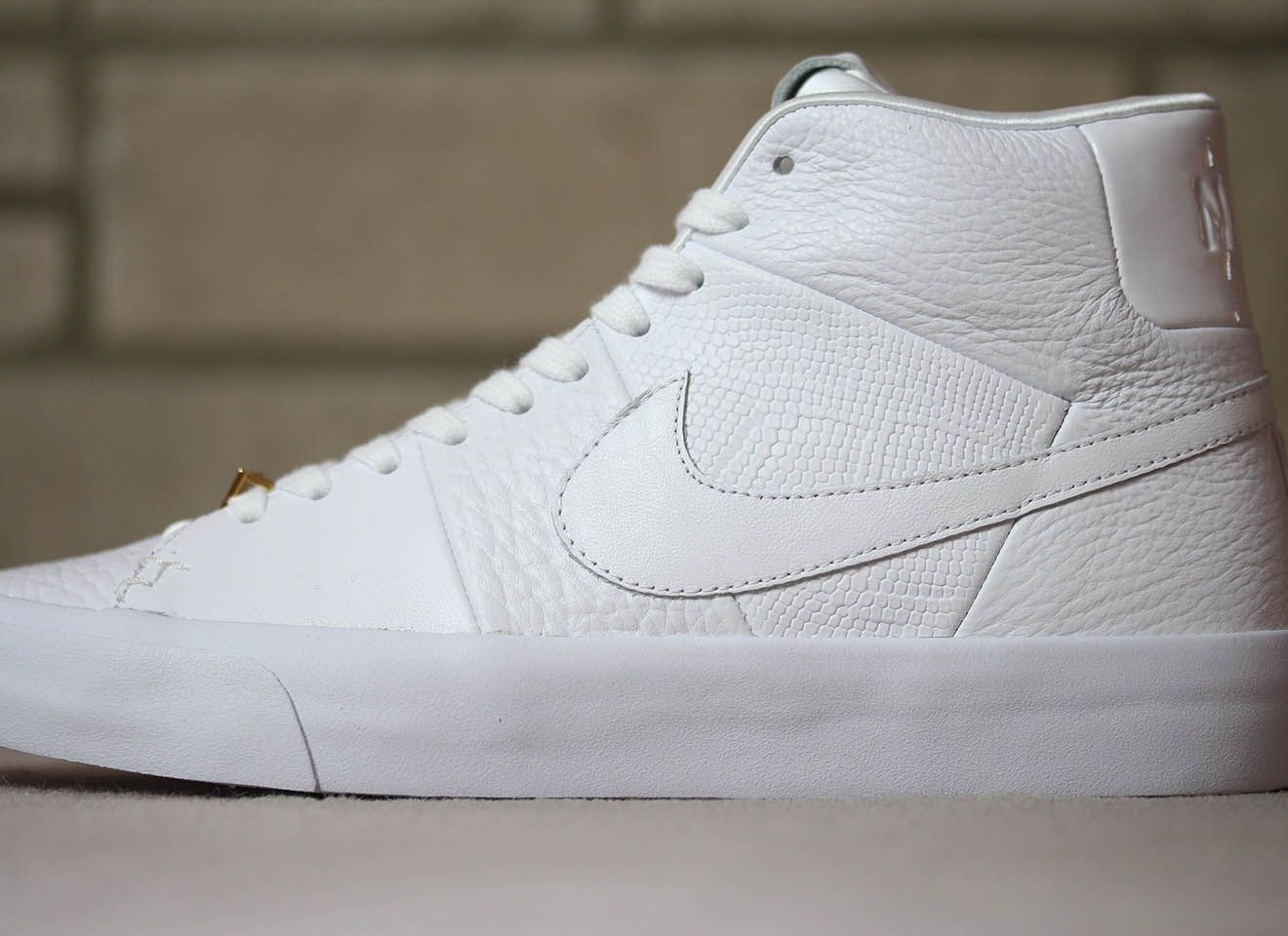 ナイキ ブレーザー ロイヤル QS "トリプルホワイト" 4枚目