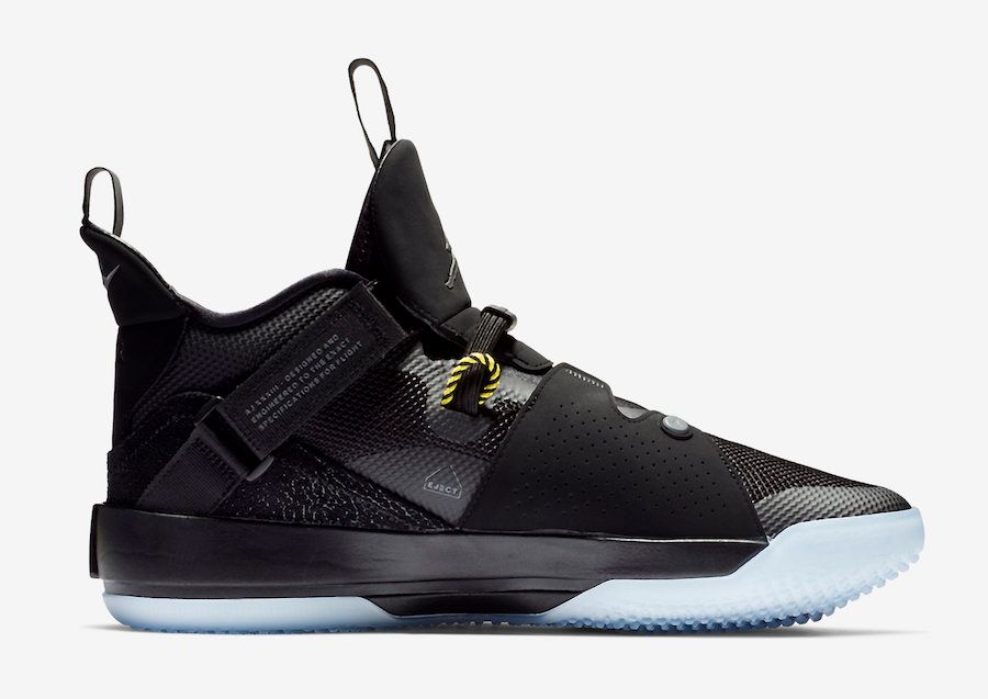 ナイキ エアジョーダン33 ユーティリティ "ブラックアウト"  4枚目