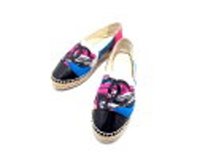 アディダス ウルトラブースト エックス トレース オリーブ