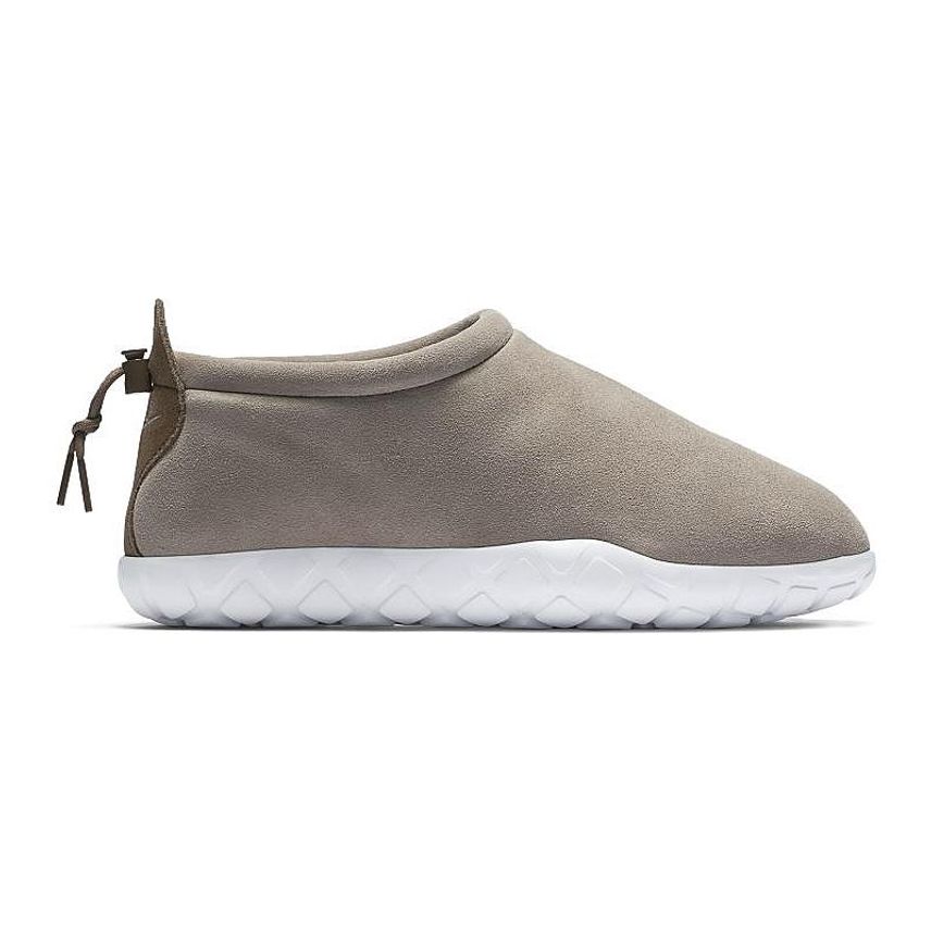 Nike air 2025 moc ultra