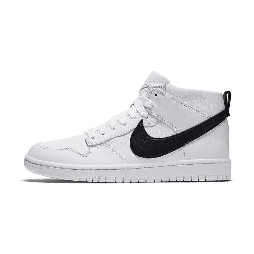 ナイキ ダンク ラックス チャッカ × リカルド・ティッシ