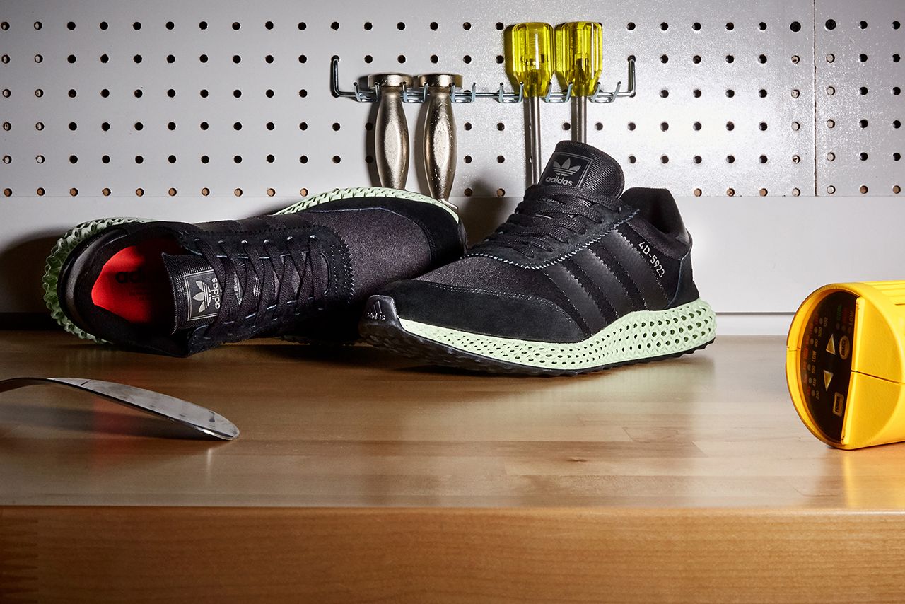 アディダス オリジナルス トリプルブラックネバーメイドパック 8モデル 6枚目