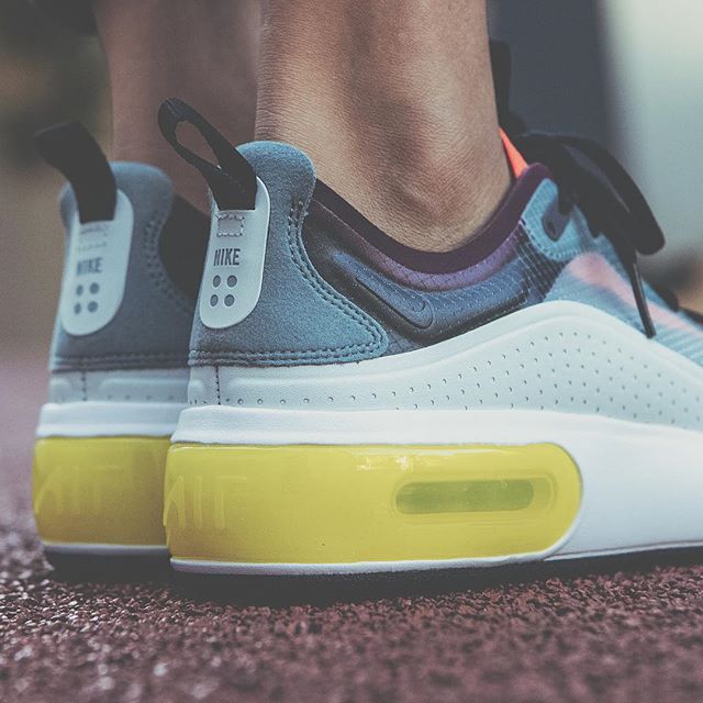 ナイキ エアマックス ディア SEパック 5枚目