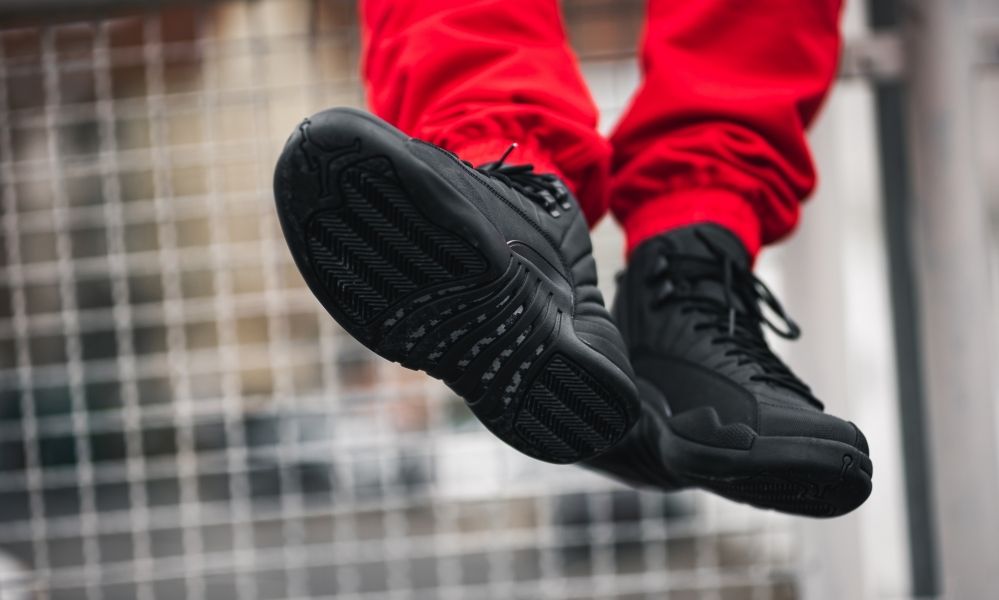 ナイキ エアジョーダン12 レトロ ウィンター ブラック 2枚目