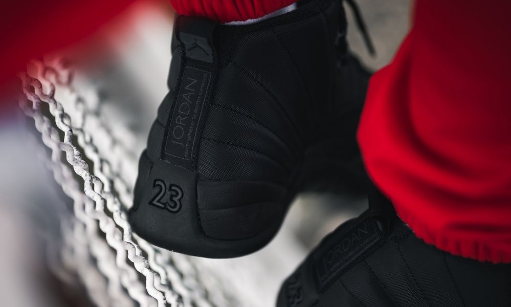 ナイキ エアジョーダン12 レトロ ウィンター ブラック 3枚目