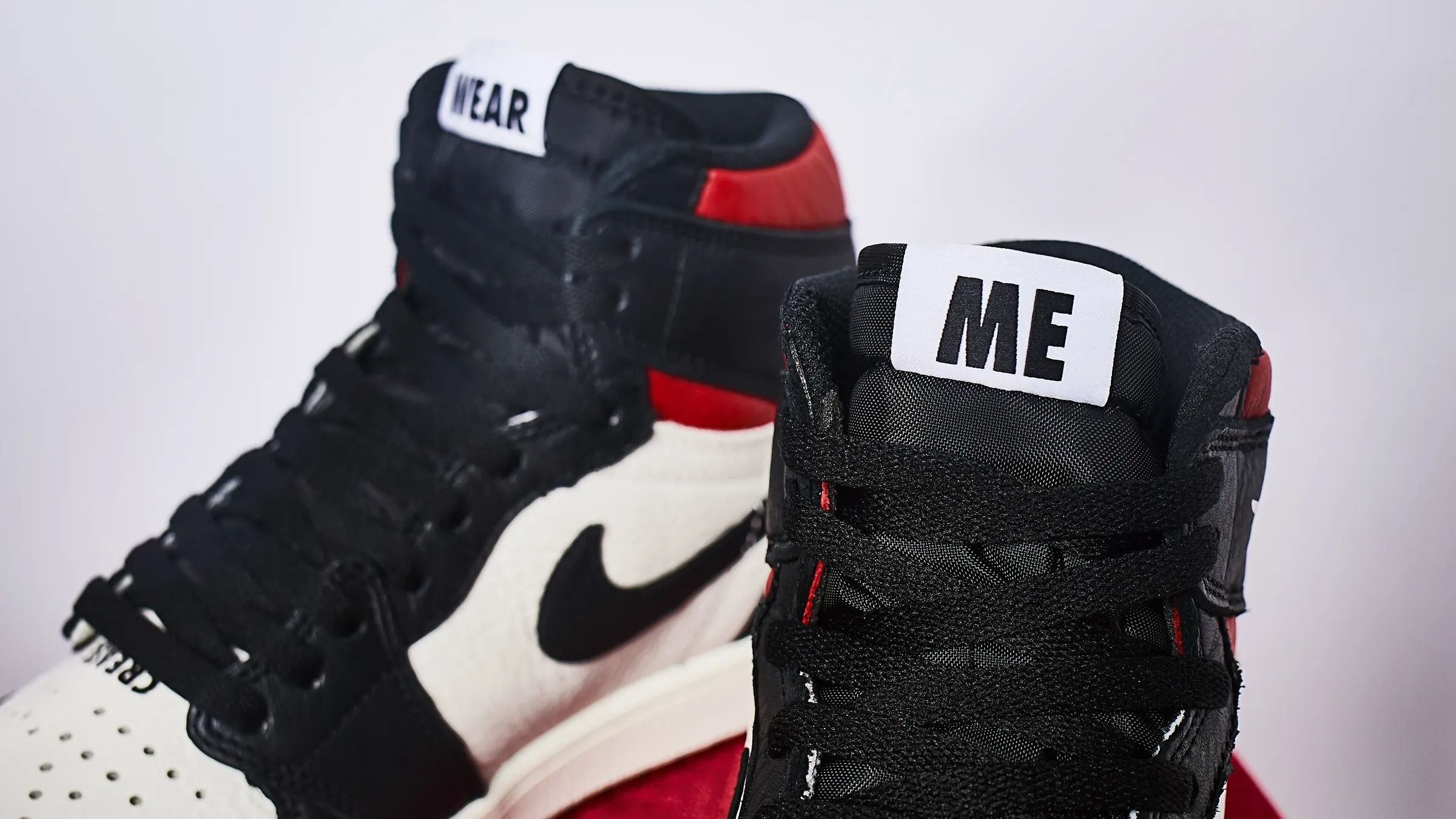 ナイキ エアジョーダン1 レトロ ハイ OG NRG NO L’S バーシティレッド 5枚目