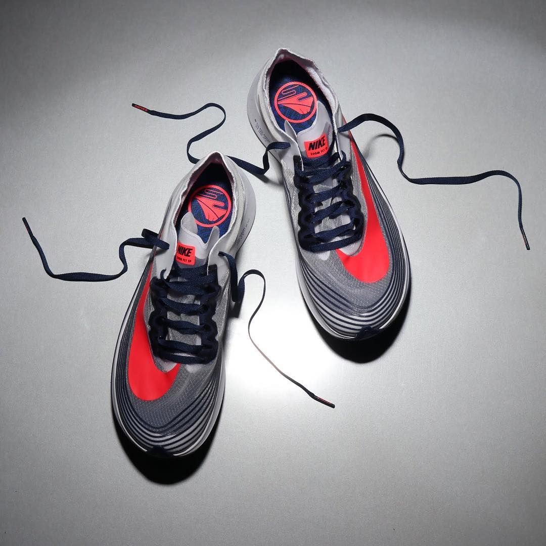 ナイキ ズームフライ SP "フラッシュクリムゾン" 3枚目