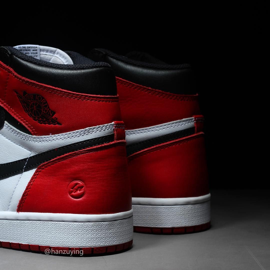 フラグメントデザイン×ナイキ エアジョーダン1 ブラックトゥ 7枚目