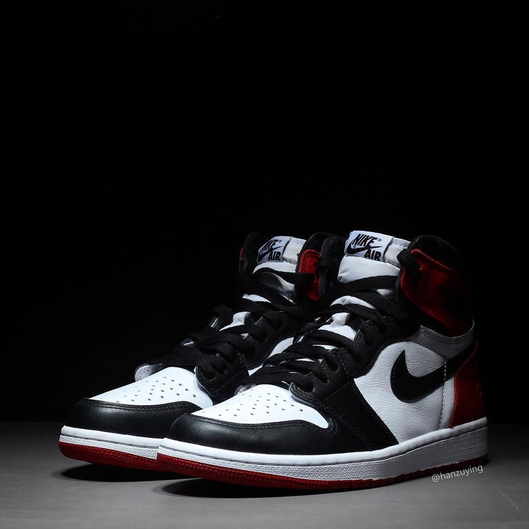 フラグメントデザイン×ナイキ エアジョーダン1 ブラックトゥ 4枚目