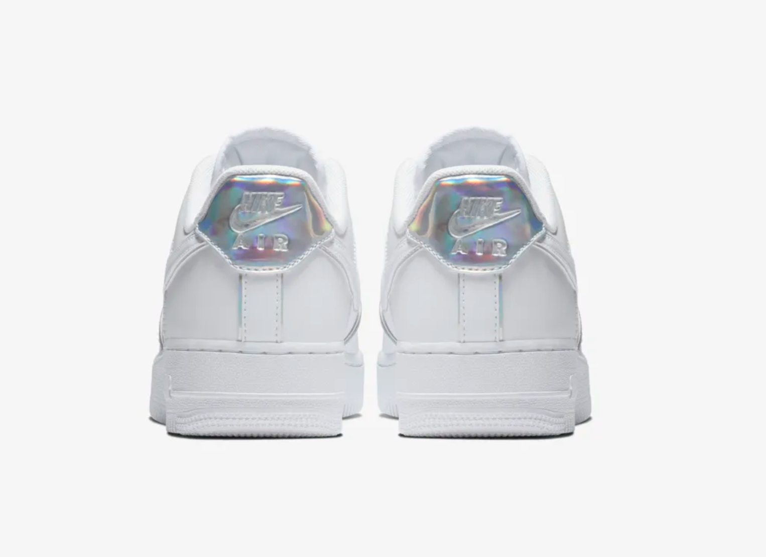 【スニダンで購入可】NIKE AIR FORCE 1 07 LV8 "TRIPLE WHITE" 5枚目