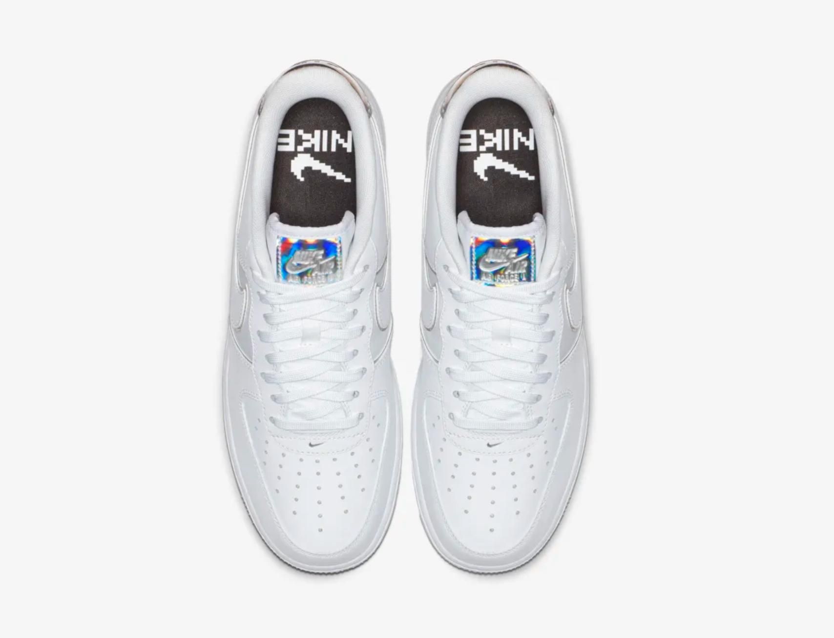 【スニダンで購入可】NIKE AIR FORCE 1 07 LV8 "TRIPLE WHITE" 4枚目