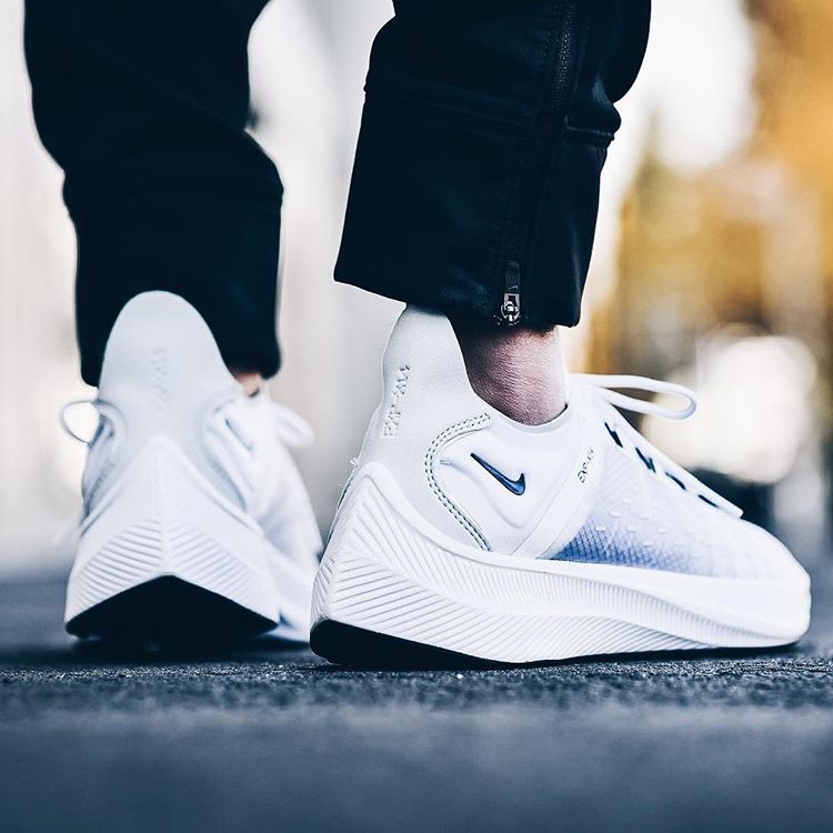 ナイキ EXP-X14 Y2K 2カラー 3枚目