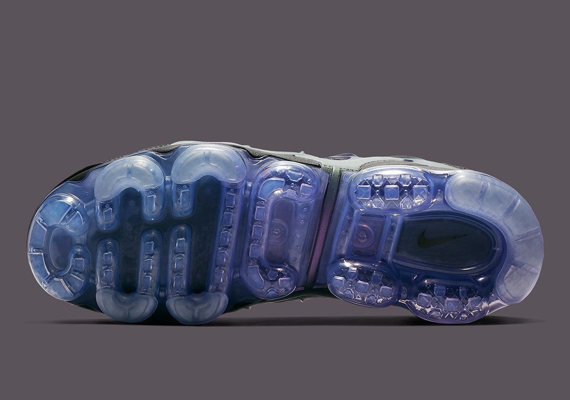 ナイキ エアヴェイパーマックスプラス "メガトロン" 9枚目