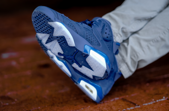 ナイキ エア ジョーダン6 レトロ "ジミー・バトラー" 3枚目