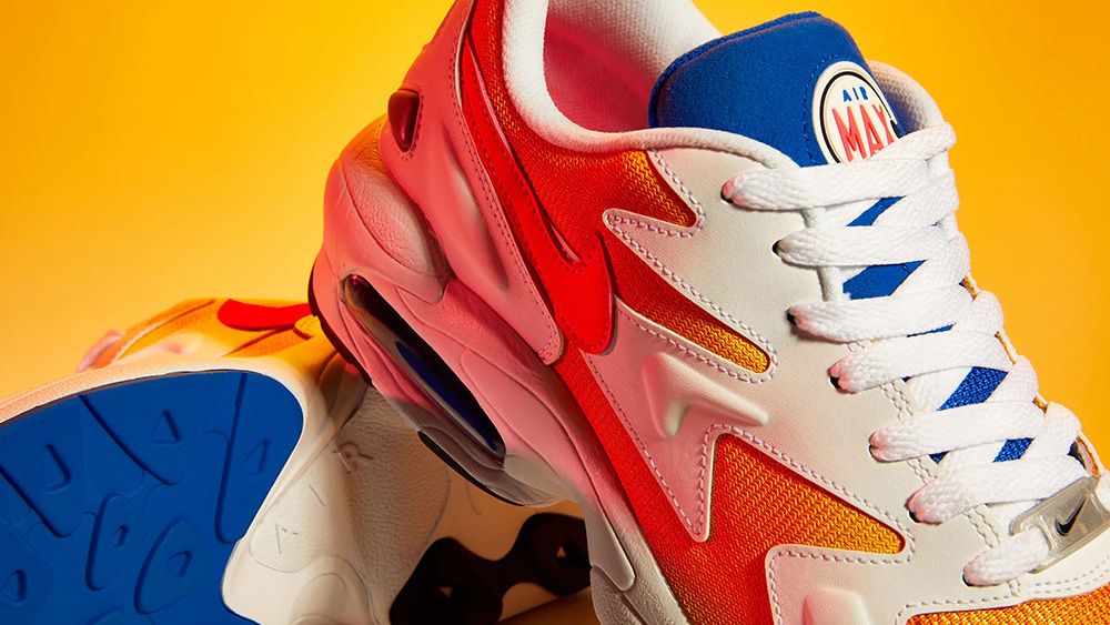 ナイキ エアマックス2ライト ユニバーシティ ゴールド 4枚目