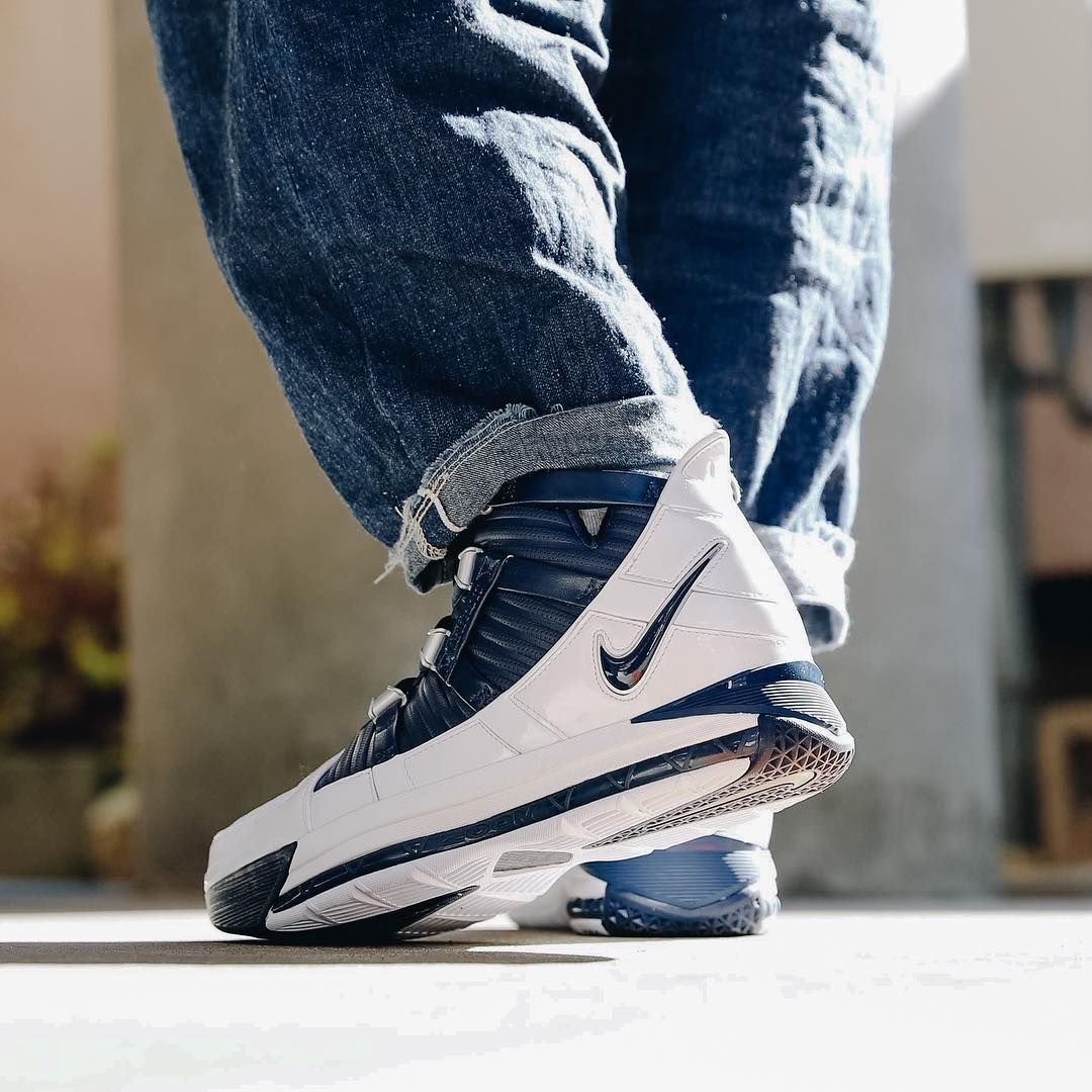 ナイキ ズーム レブロン3 QS "ミッドナイトネイビー" 2枚目