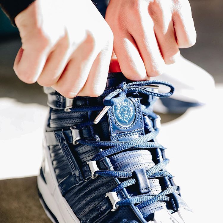 ナイキ ズーム レブロン3 QS "ミッドナイトネイビー" 3枚目