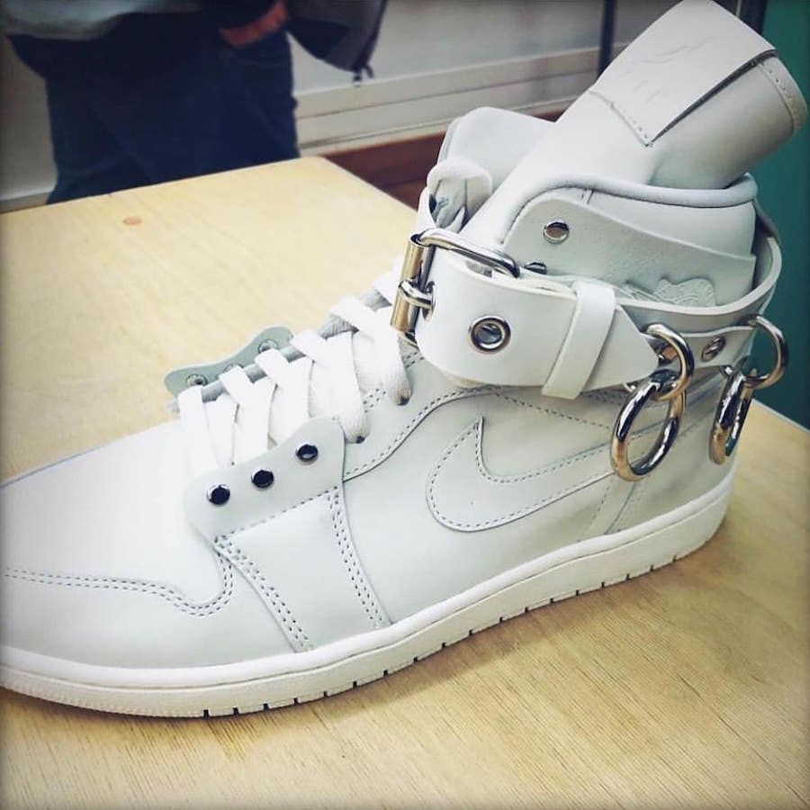 コム・デ・ギャルソン × ナイキ エアジョーダン1 29枚目