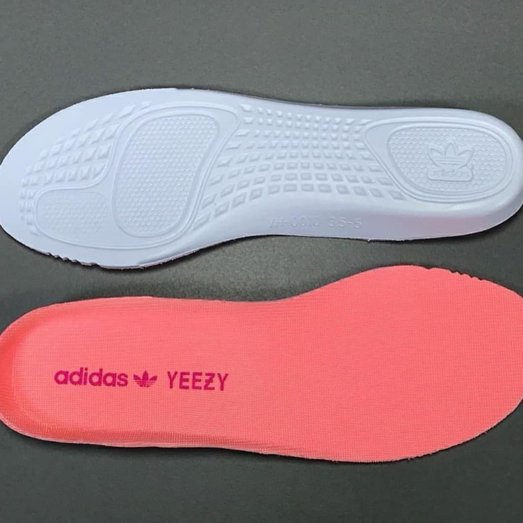 アディダス イージー ブースト 350 V2 グロー イン ザ ダーク 7枚目