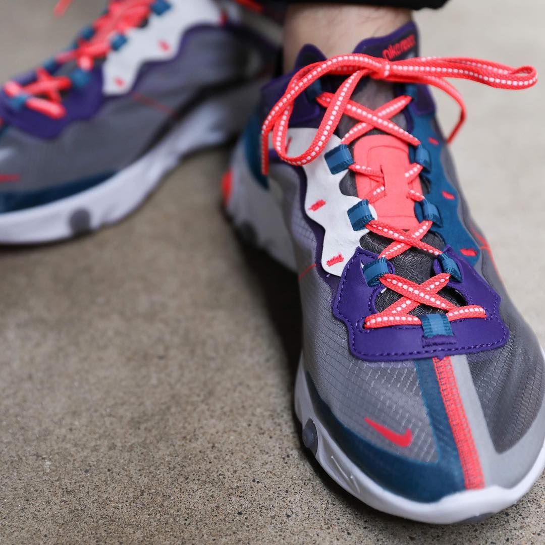 ナイキ リアクトエレメント87 ピンク/ブルー/パープル 2枚目