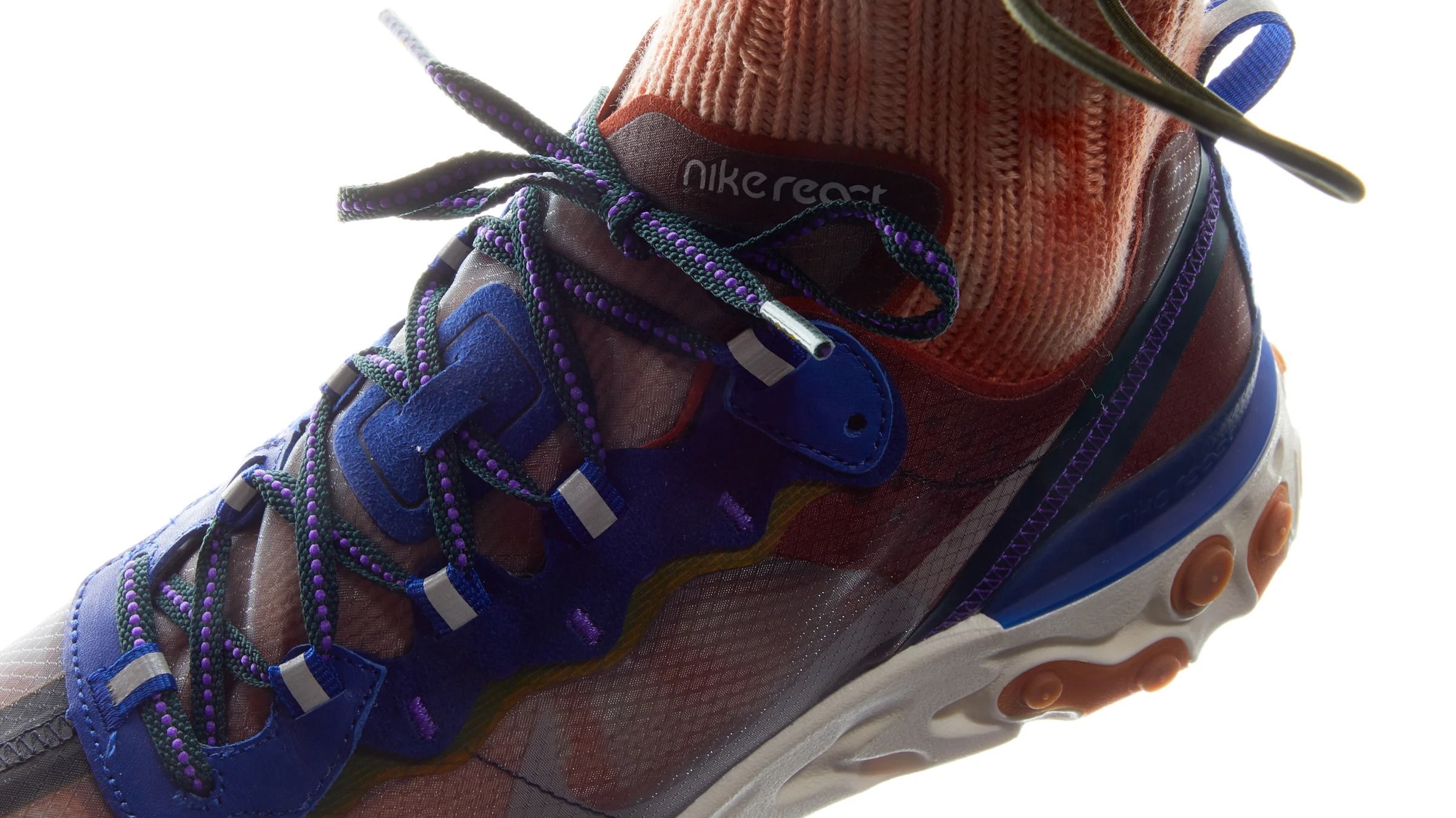 ナイキ リアクトエレメント87 ダスティピーチ & モス 2色 4枚目