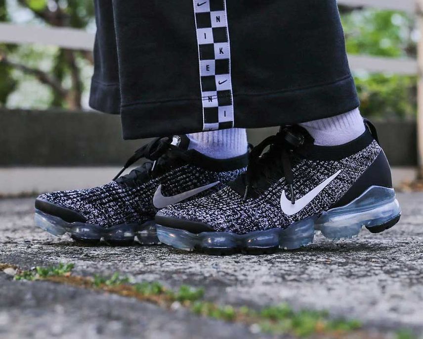 NIKE WMNS AIR VAPORMAX FLYKNIT 3 USA WHITE ASTRONOMY BLUE DARK SULFUR