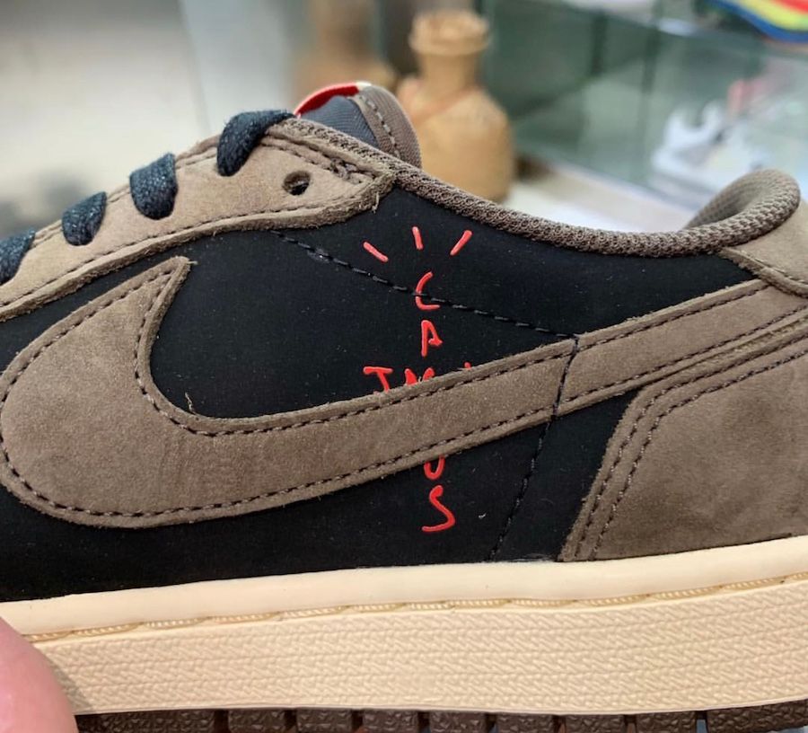 【スニダンで購入可】TRAVIS SCOTT × NIKE AIR JORDAN 1 LOW 抽選/定価/販売店舗あり 18枚目
