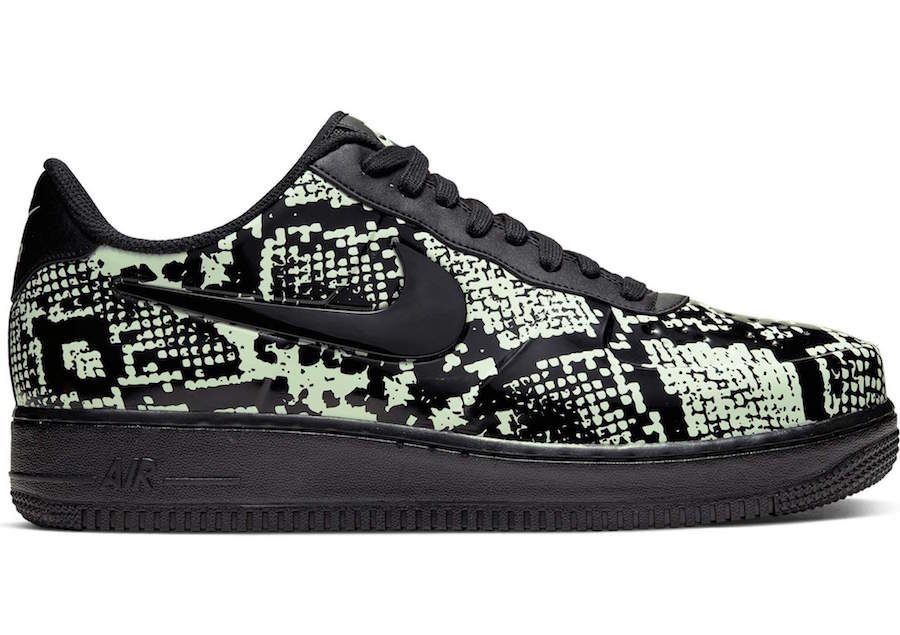 【スニダンで購入可】NIKE AIR FORCE 1 FOAMPOSITE PRO CUP GLOW SNAKESKIN 3枚目