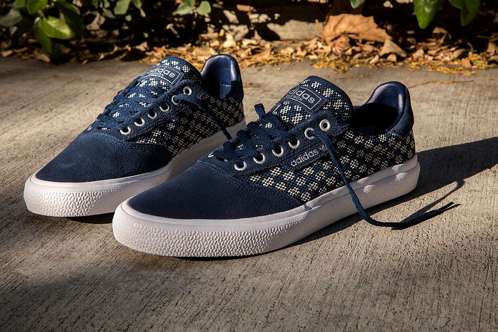 アディダス × デーウォン・ソン 3MC 2枚目