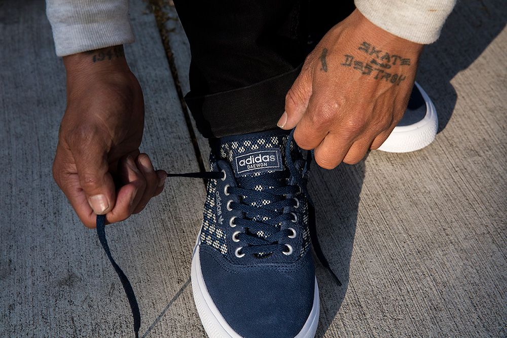 アディダス × デーウォン・ソン 3MC 3枚目