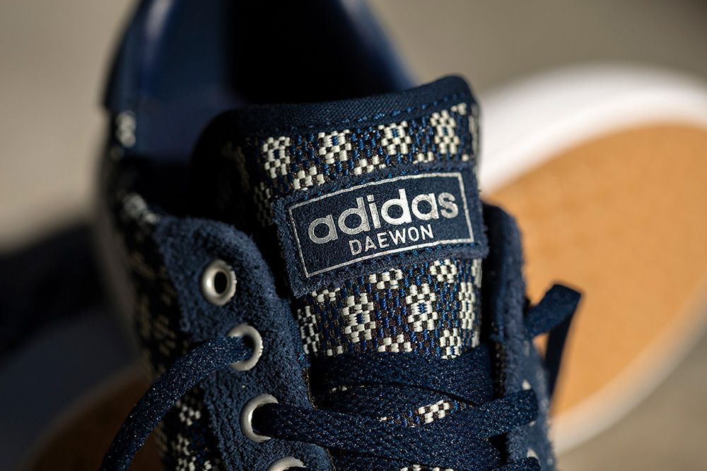 アディダス × デーウォン・ソン 3MC 4枚目