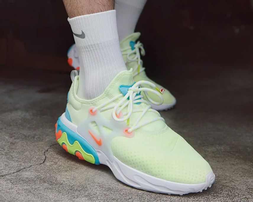 ナイキ リアクトプレスト サイケデリック ラバ【5/16発売】