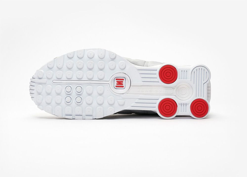 ナイキ W ショックス R4 ホワイト/メタリックシルバー 5枚目