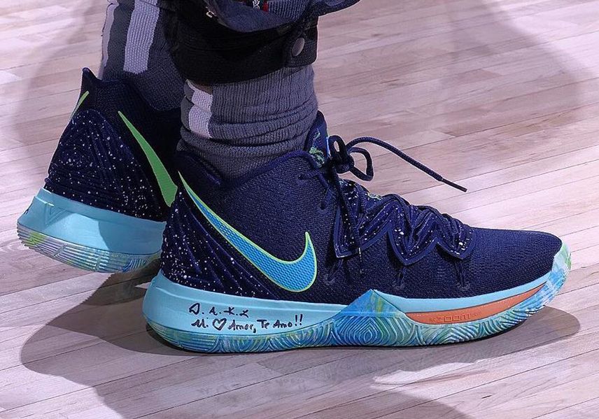 カイリー5(KYRIE 5)/ナイキ 人気の新作を安心売買【スニーカーダンク】 カイリー5(KYRIE 5)/ナイキ 人気の新作を安心売買【スニーカーダンク】