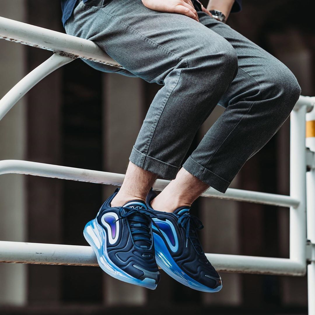 ナイキ エアマックス720 オブシディアン 2枚目