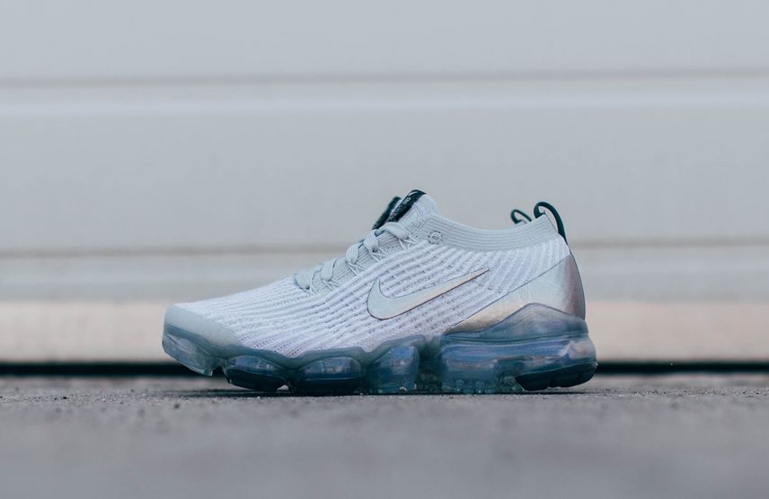 エアヴェイパーマックス3(AIR VAPOR MAX 3)/ナイキ 人気の新作を安心